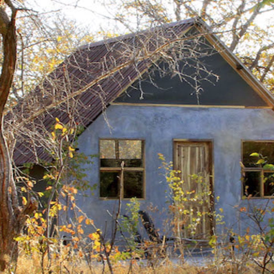 Gwango Elephant Lodge